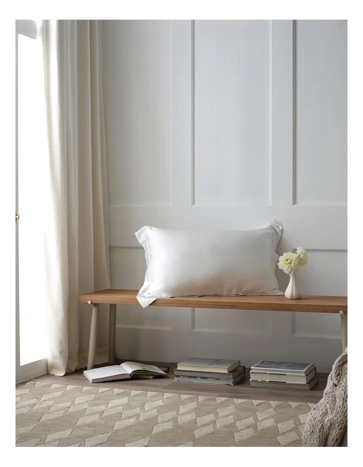Lanham Silk Tailored Pillowcase in Snow