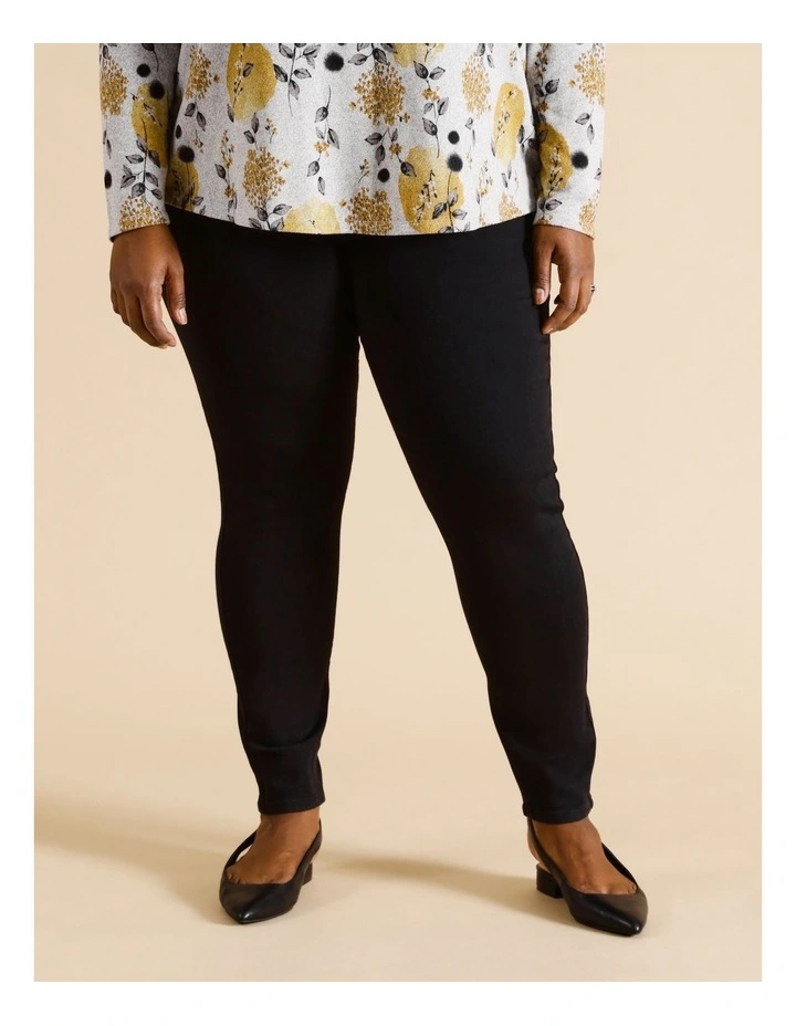Organic Cotton Blend Wardrobe Staple Jegging Denim In Black