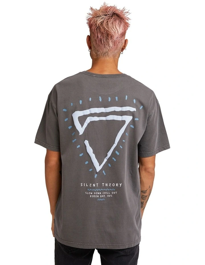 Rays Tee in Coal