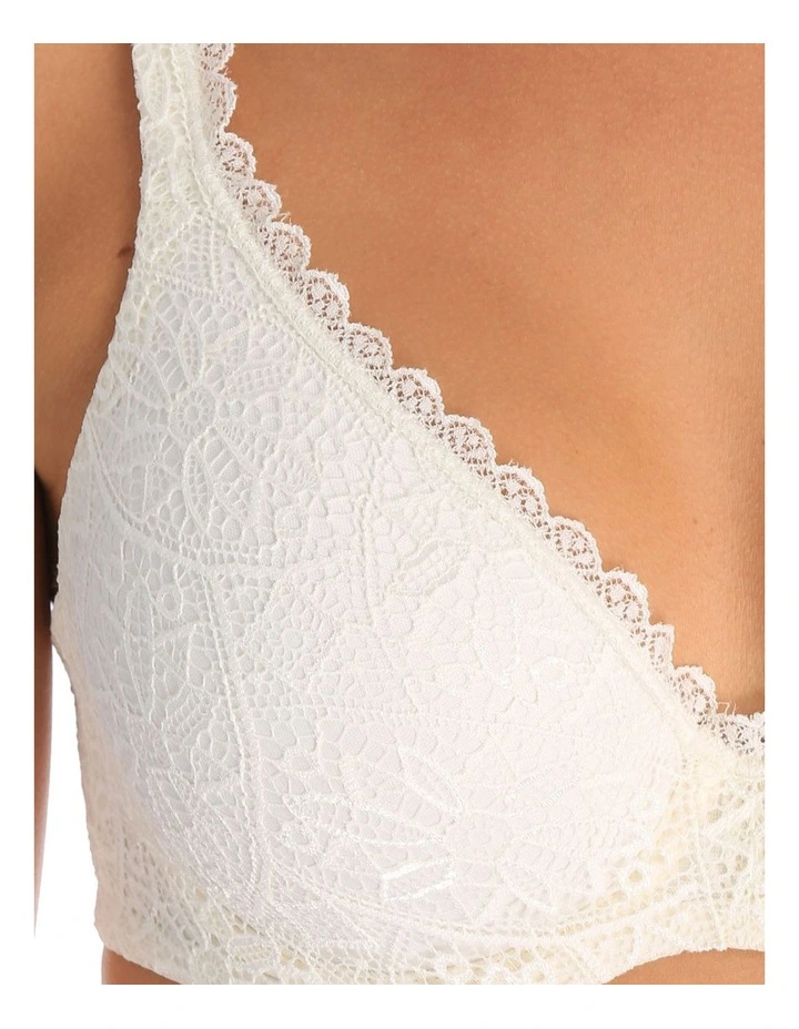 Barely There T-Shirt Bra in Ivory