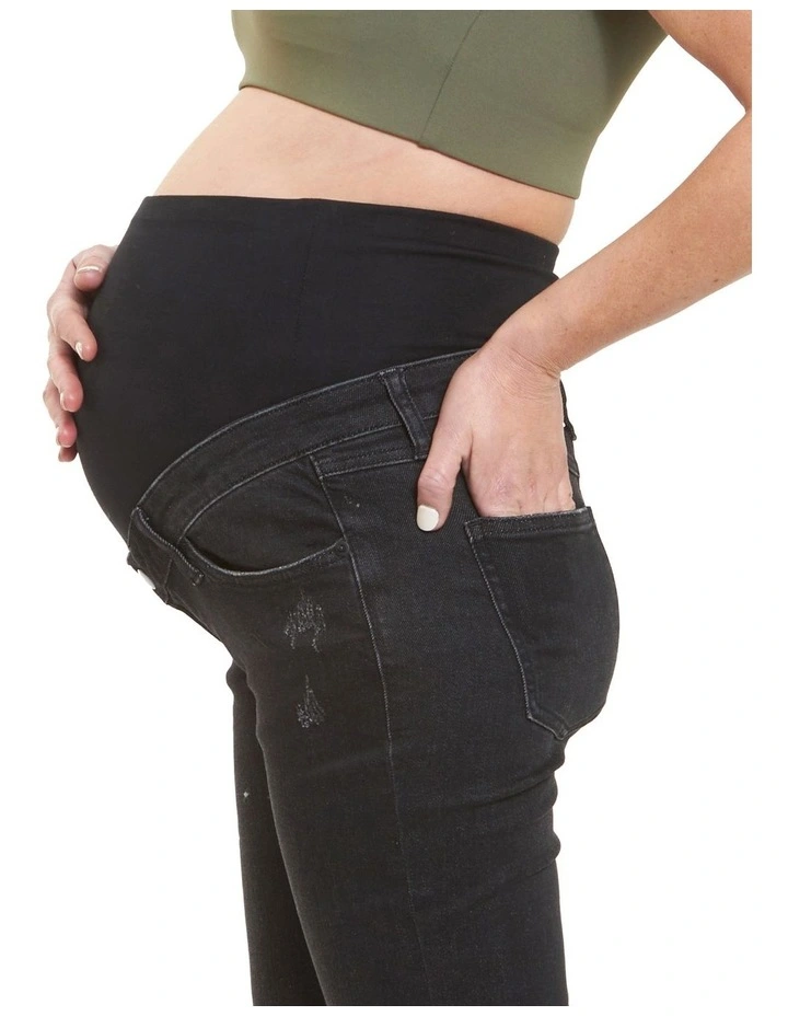 Tyler Classic Slim Leg Jean in Black
