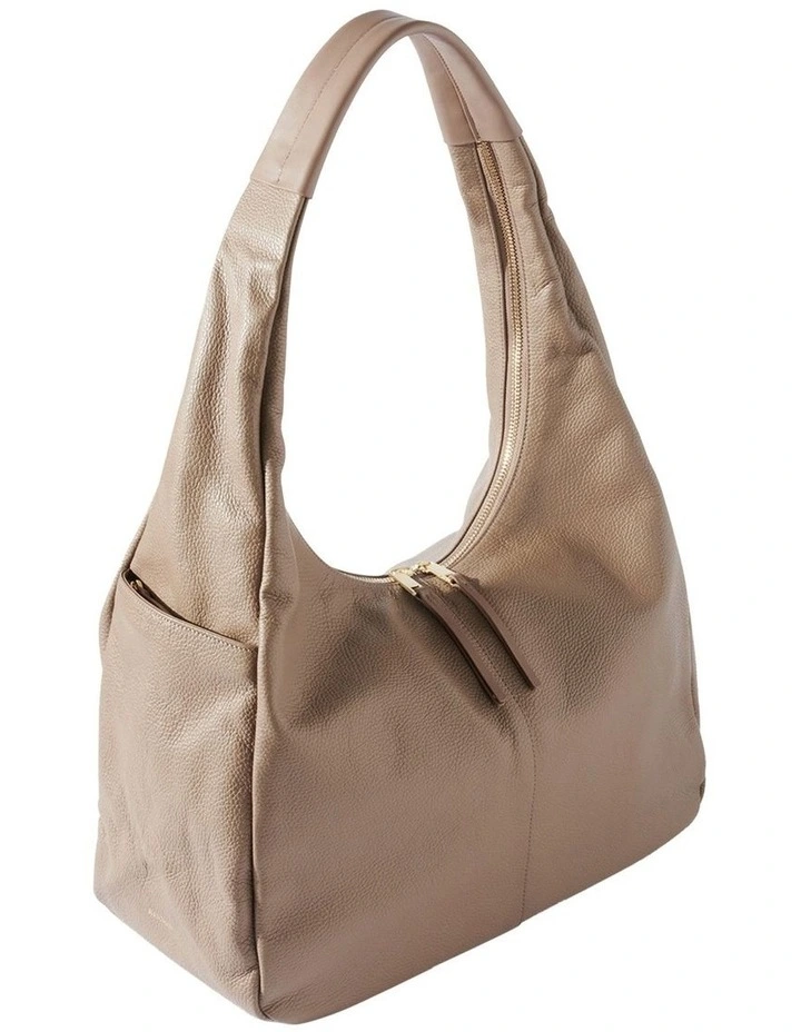 Amelia Travel Weekender Bag in Clay
