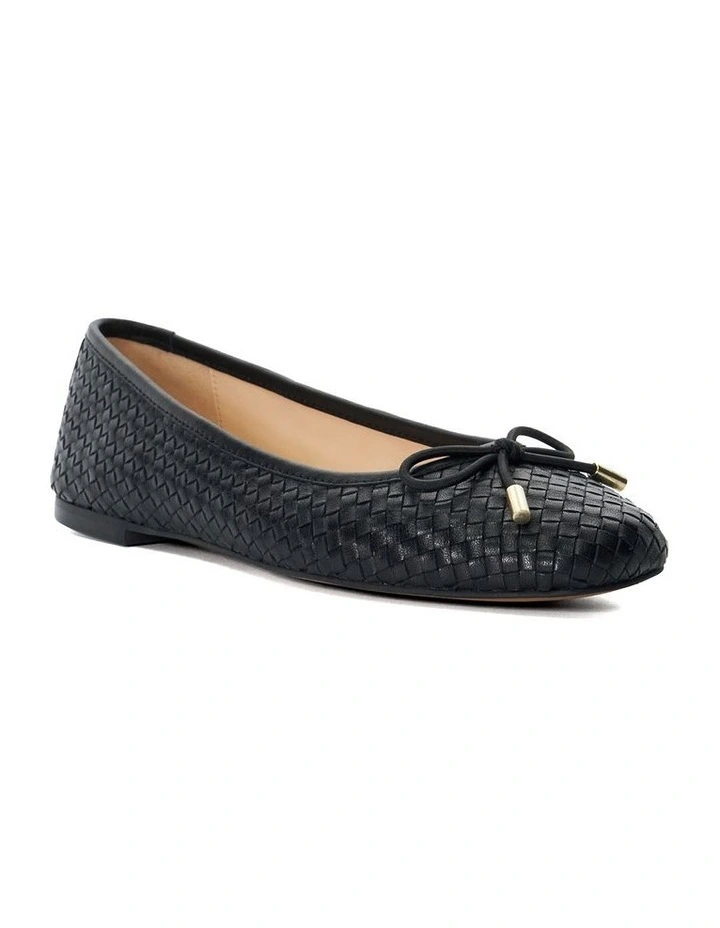 Heights Ballet Flat in Black