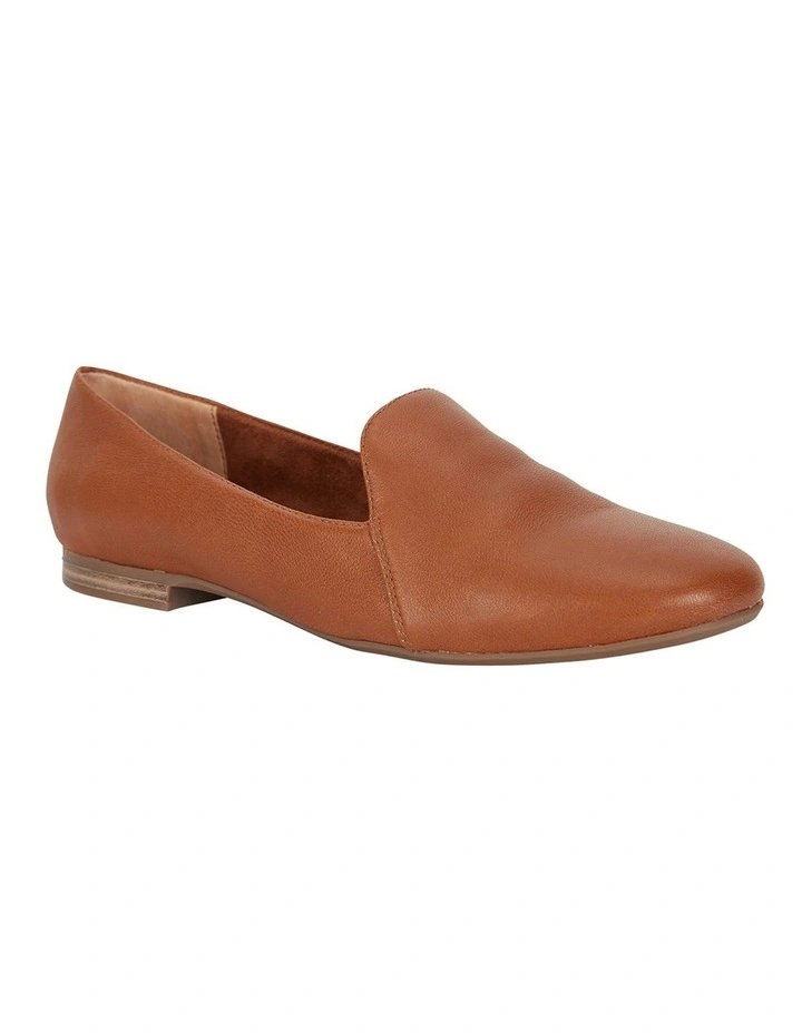 Castle Cognac Glove Flat Shoes