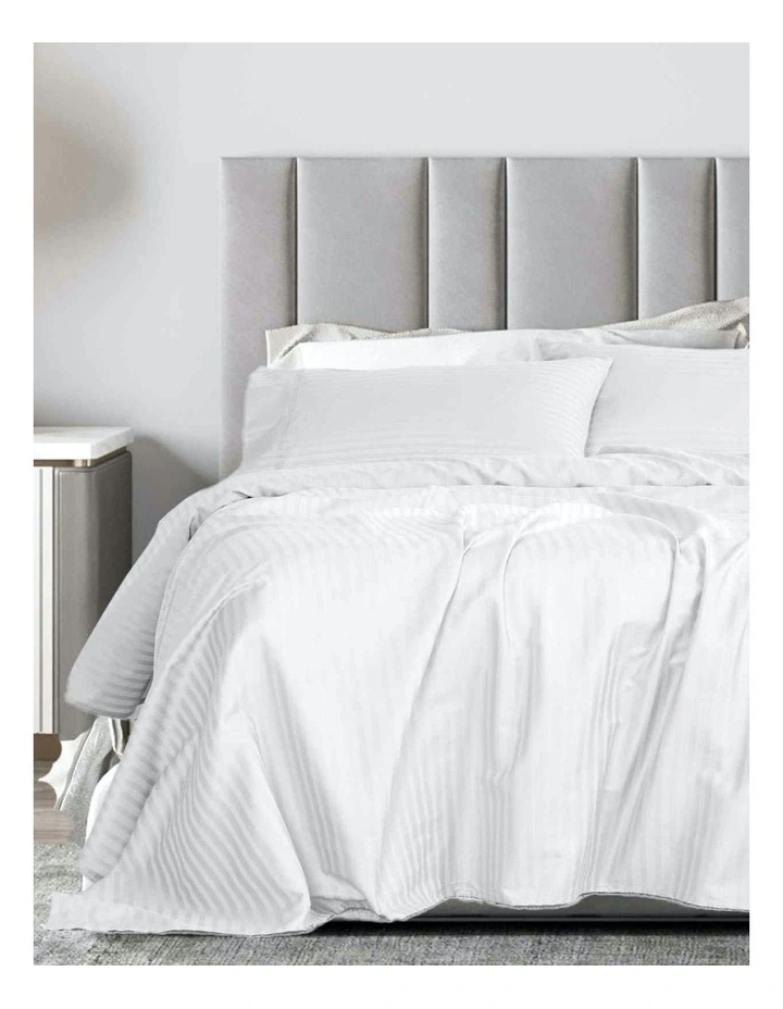 Damask 1200TC Cotton Sateen Sheet Set in White Queen
