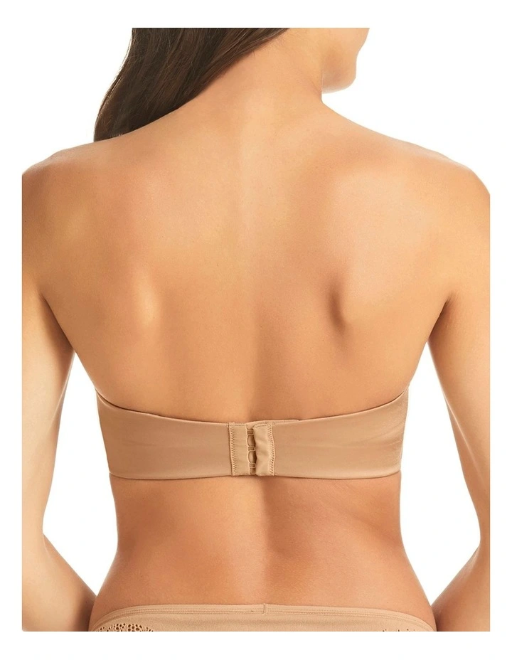 Refined 4 Way Convertible Wireless Strapless Bra in Nude