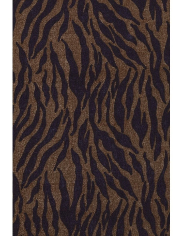 Jesse Scarf in Brown