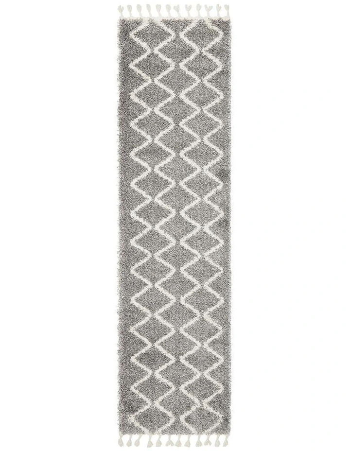 Saffron 11 Runner Rug in Silver