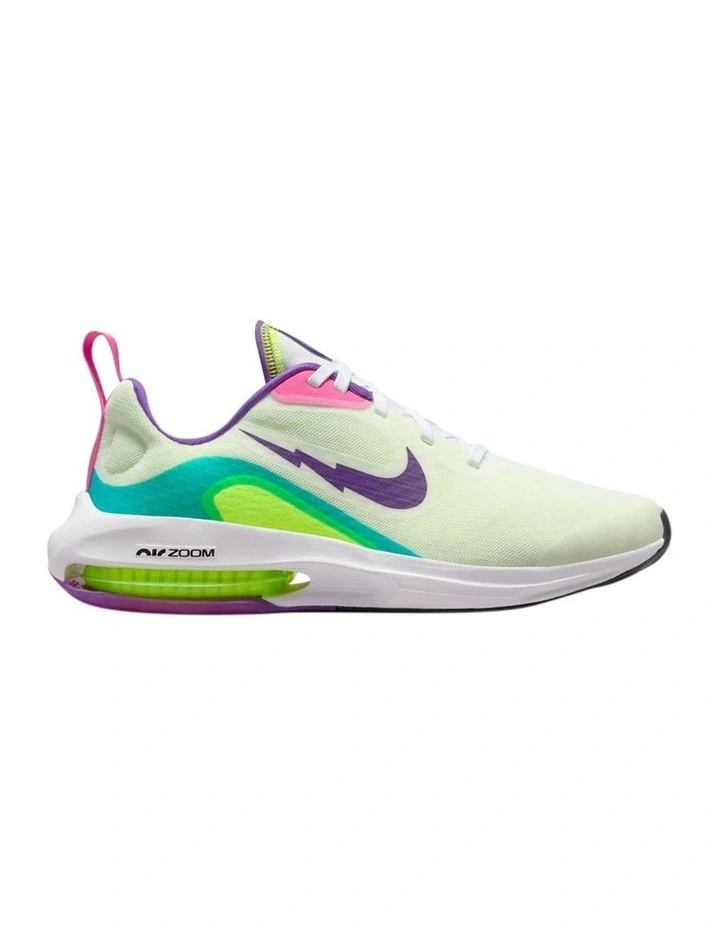 Air Zoom Arcadia 2 SE Grade School Sport Shoes in Multi