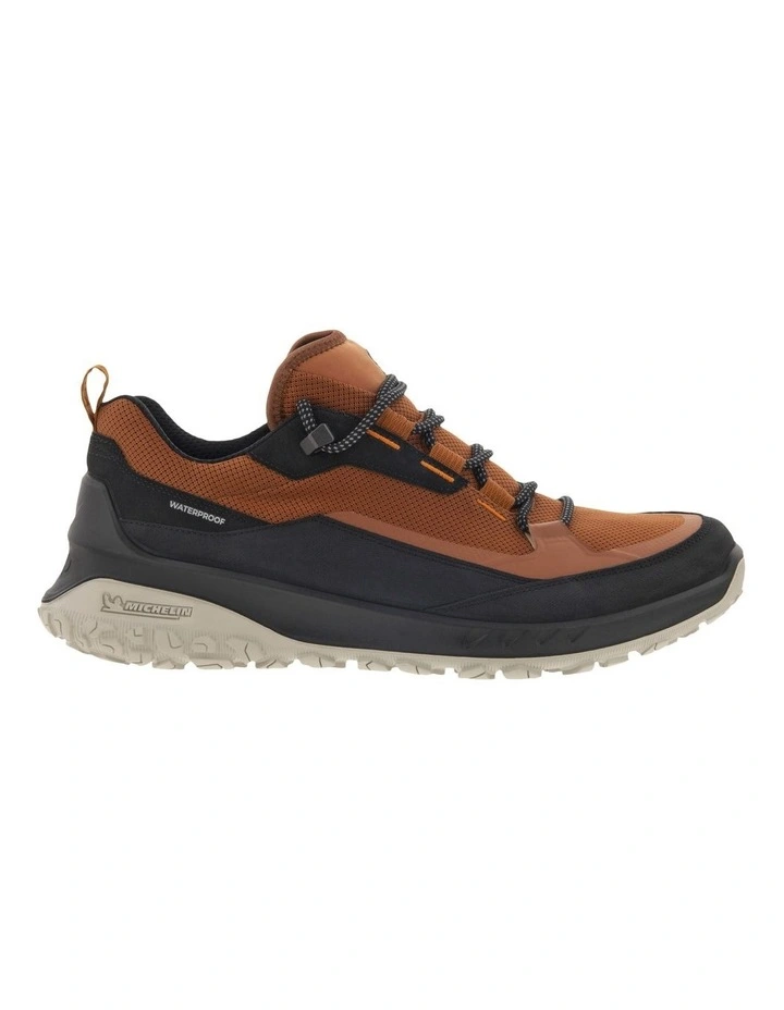Ult-Trn Leather Sneakers in Brown