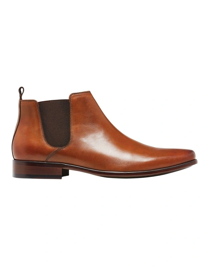 Kick Cognac Chelsea Boot in Brown
