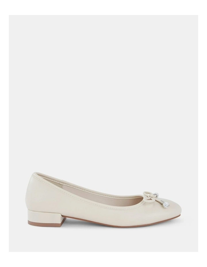 Chioggia Ballet Flats in Cream