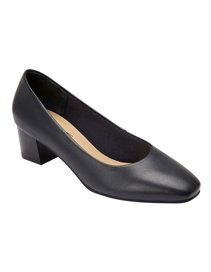 Gamma Navy Glove Heeled Shoes