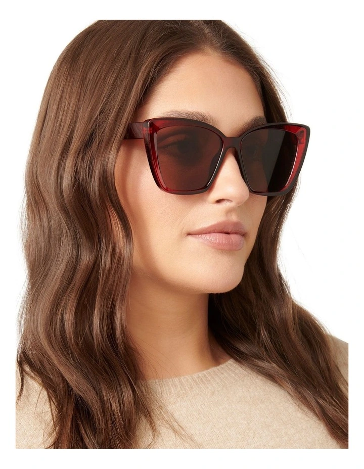 Esther Cat Eye Sunglasses in Red