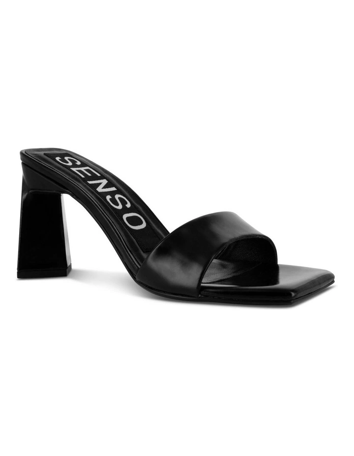 Venus I Heeled Sandals in Black