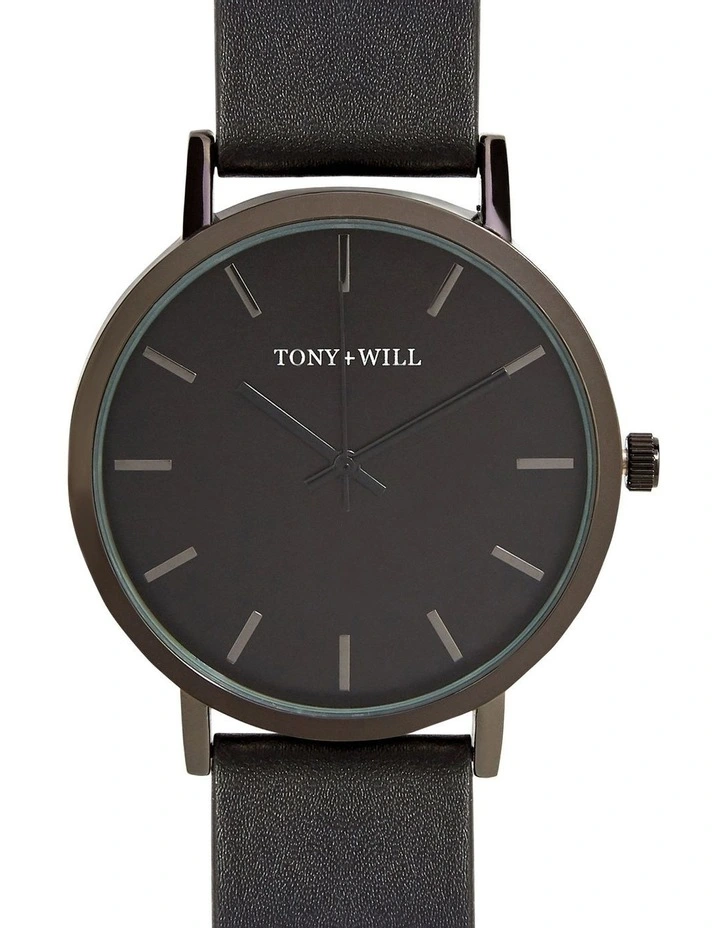 Classic Watch in Black