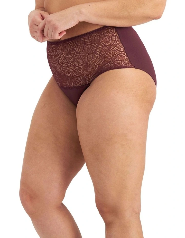 Lift & Shape Full Brief in Enchanted