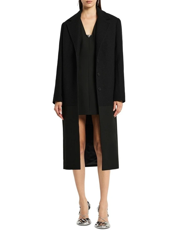 Motion Coat in Black