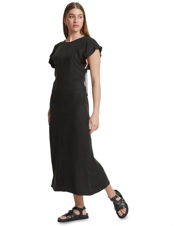 Fleur Fluid Dress in Black