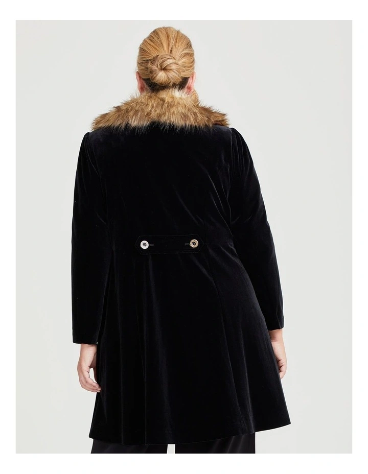 Luxe Velvet Coat With Fur Collar in Black