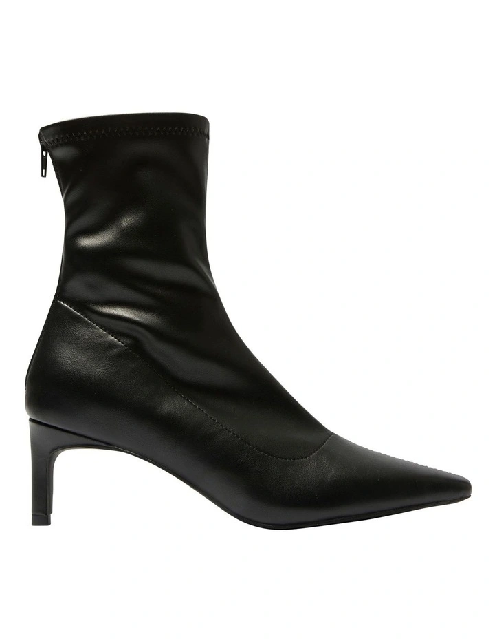 Sharpe Boots in Black Stretch