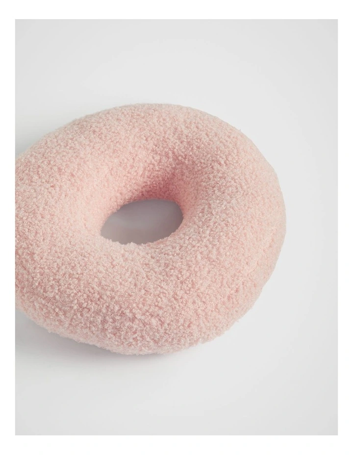 Teddy Initial O Cushion in Dusty Rose