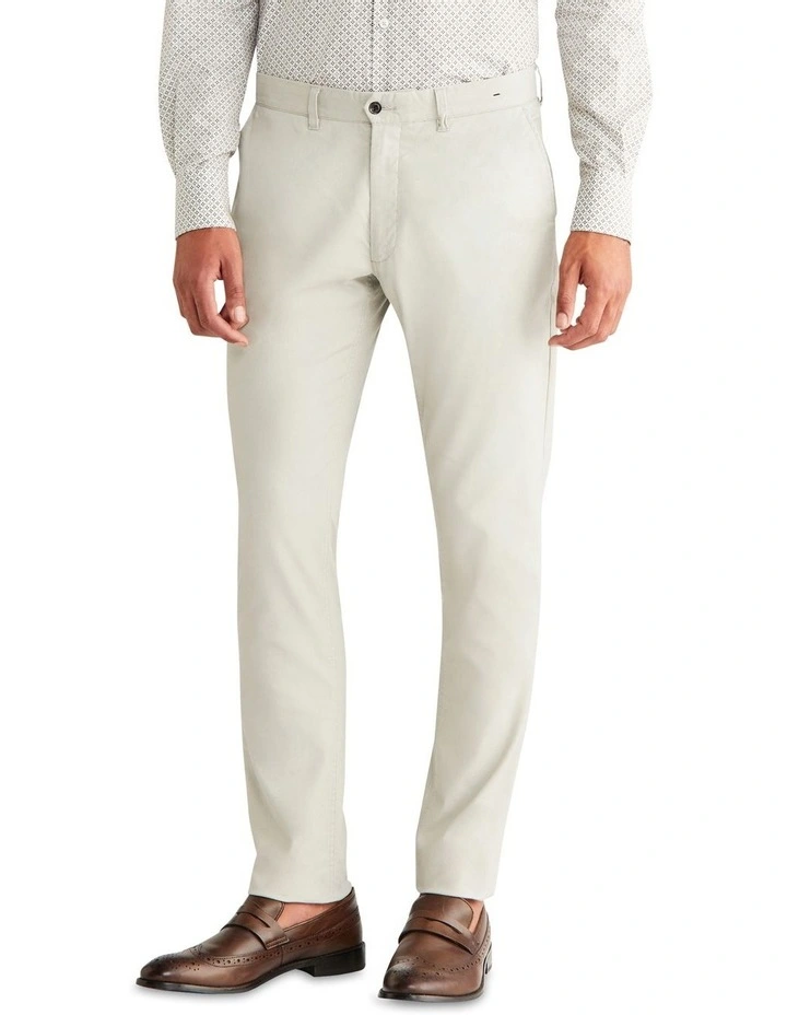 Oxford Washed Slim Chino in Stone