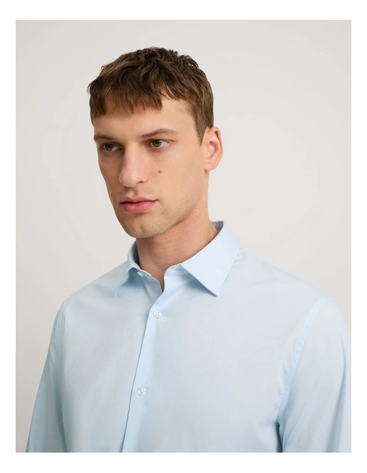 Tailored Fit Poplin Stretch Shirt in Pale Blue