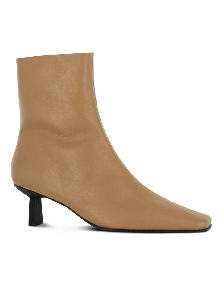 Orly Boot in Camel