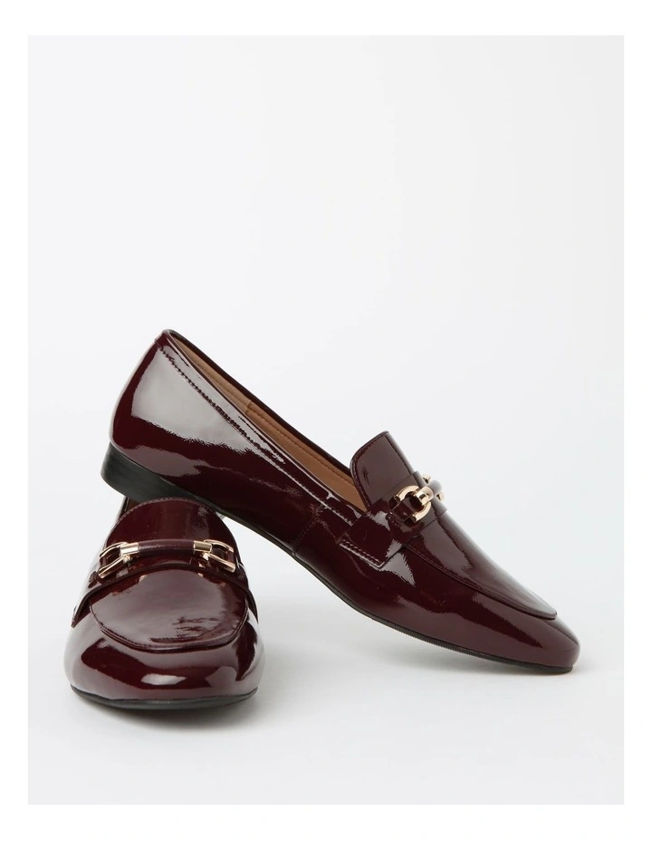 Emmitt Flat Shoes in Red Patent
