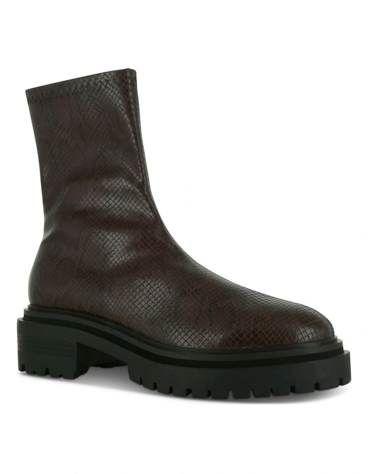 Peyton III Ankle Boots in Merlot