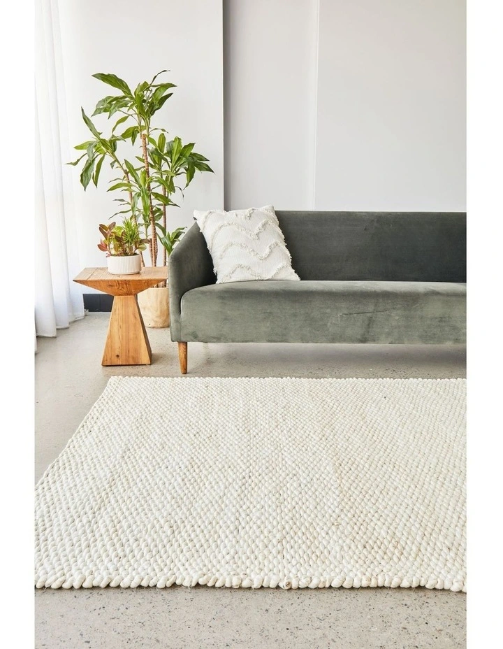Hive Rug in White