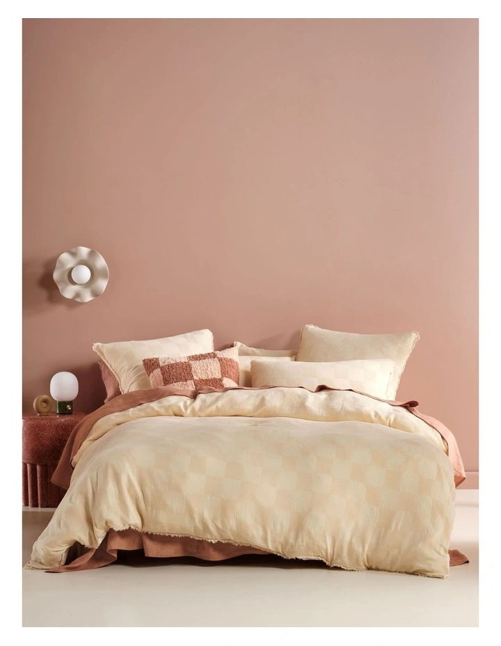 Capri Quilt Cover Set in Pale Peach
