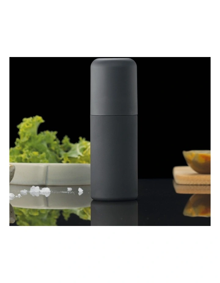 Essentials Manual Salt/Pepper Mill Black