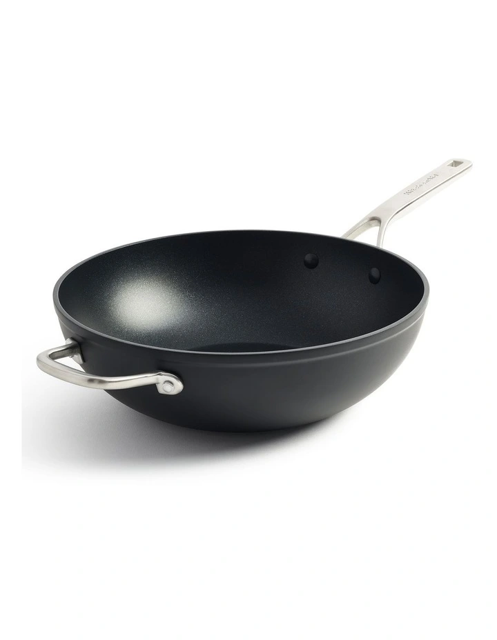 Forged Hardened Non-Stick Wok in Black
