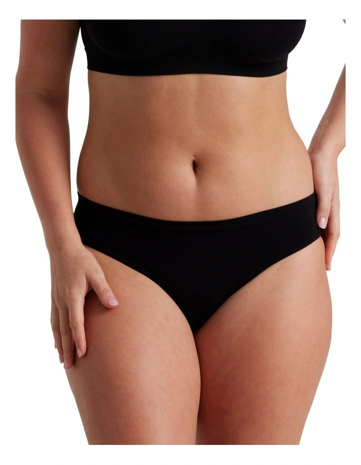 Core Restore Bikini Brief In Black