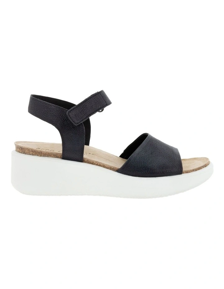 Flowt Sandal in Black