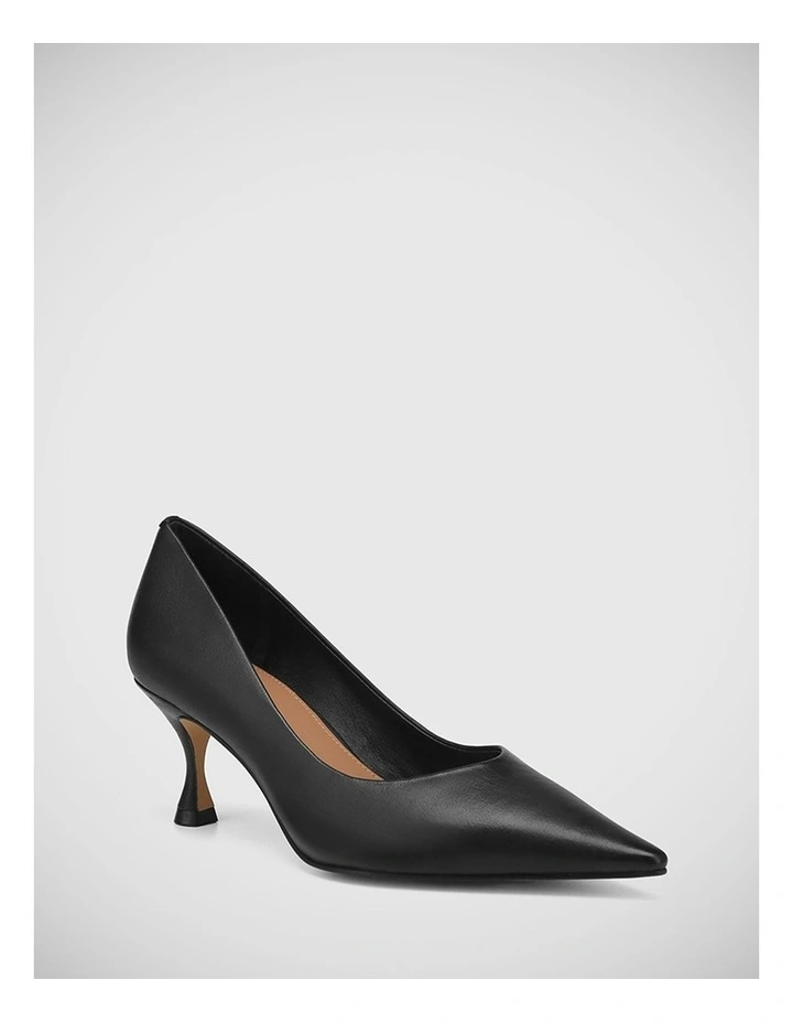 Latifa Leather Pump in Black