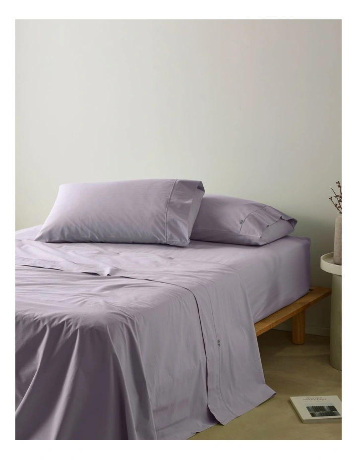 Stonewashed Cotton Fitted Sheet in Purple Heather