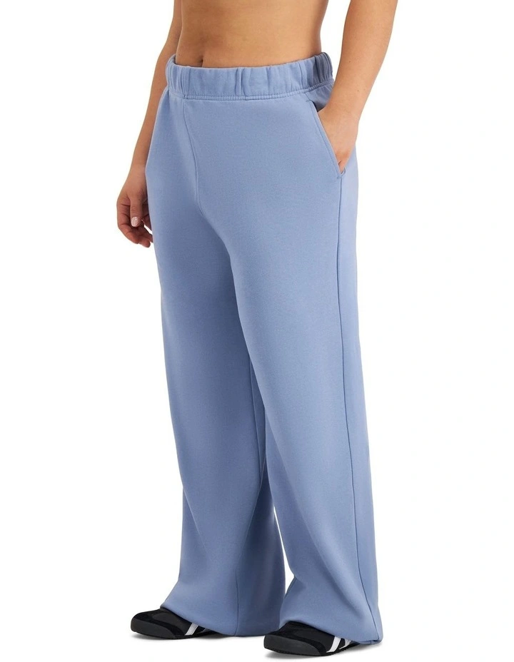Originals Straight Leg Trackie in Droplet
