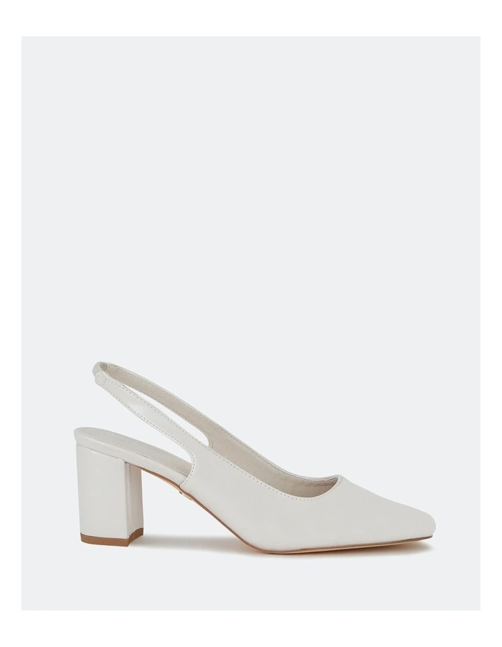 Ishani Heel Pumps in Cream Patent