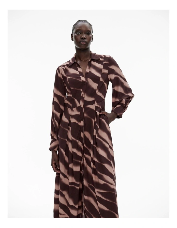 Radiate Print Gathered Dress in Amaretto