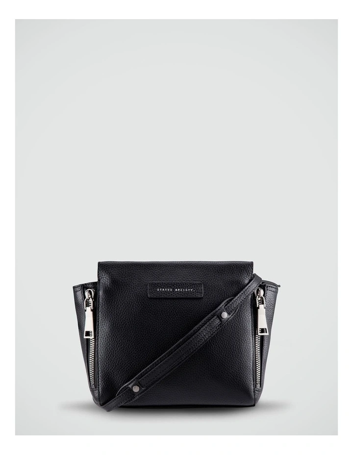 The Ascendants Front Zip Crossbody Bag SA7223 in Black