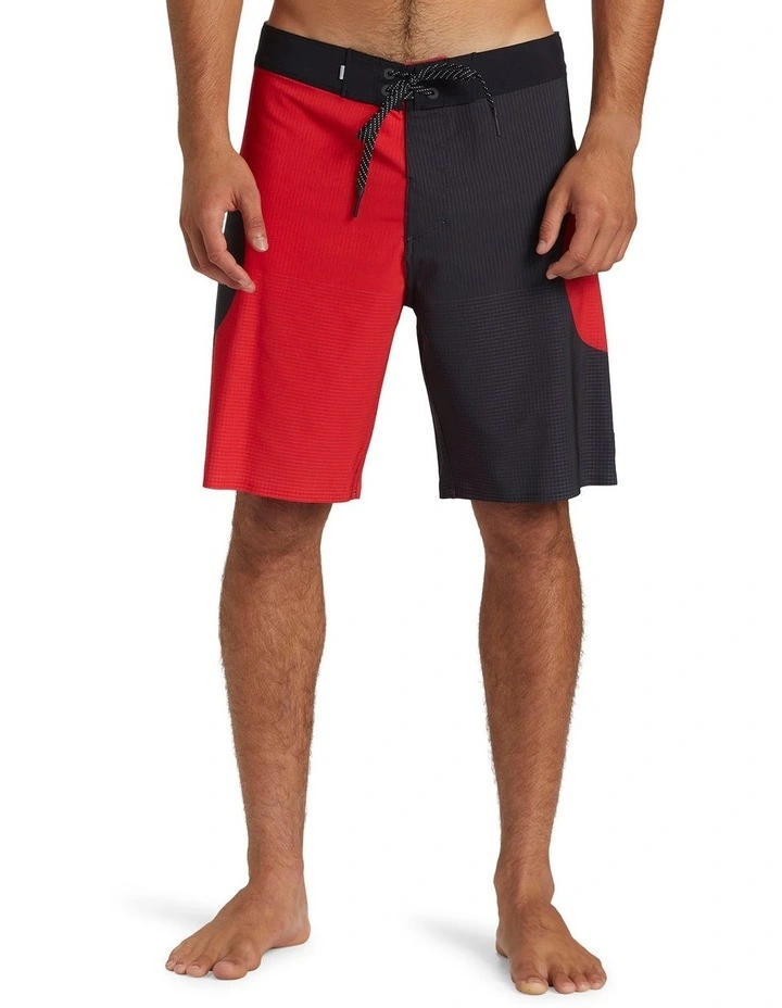 Highline Pro Straight 19'' Boardshorts in Black