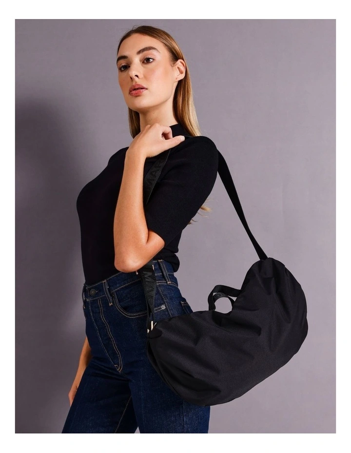 Porto Sling Bag in Black