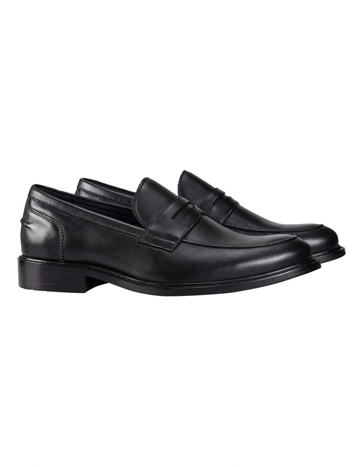 Chaotic Slip-on Loafer in Black
