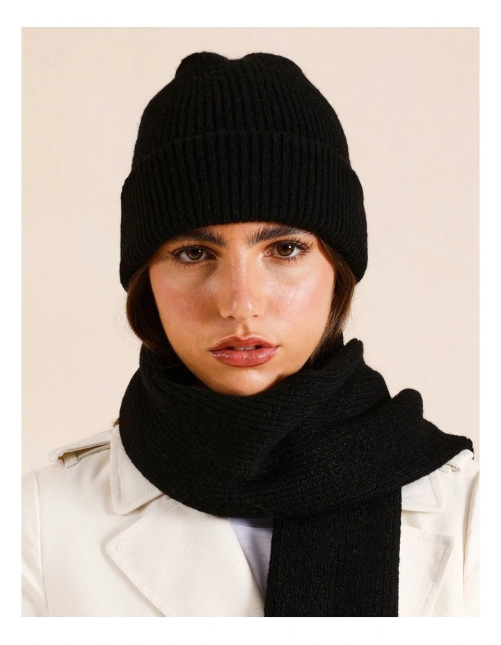 Rib Beanie in Black