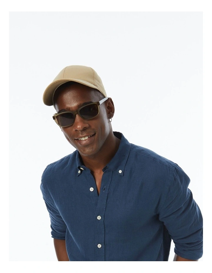 Sunglasses with Polarised grey lenses in Oliveoil Green
