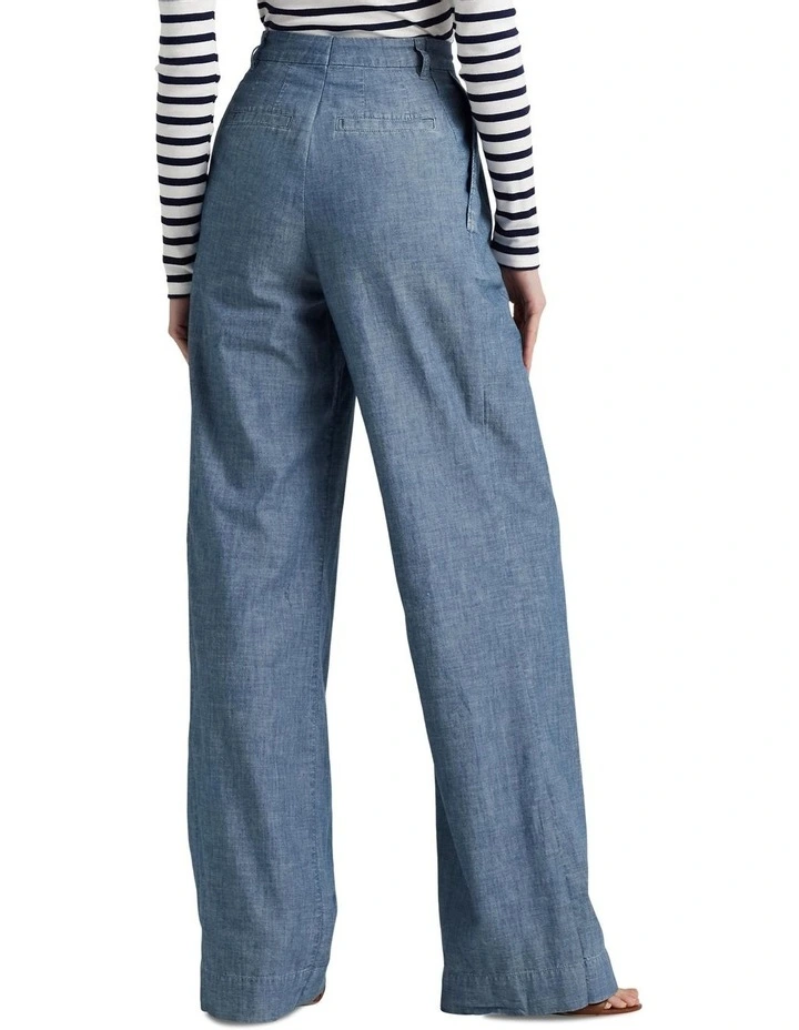 Pleated Chambray Wide-Leg Pant in Blue