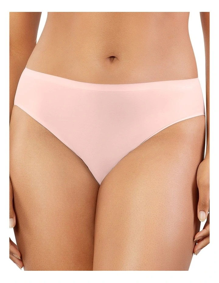 Bonded High Cut Seamless High Waist Brief in Porcelain